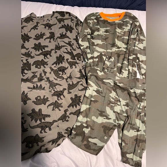 GAP Pajamas Gap Boys Long Sleeve Cotton Pajamas Camouflage Dinasaur Poshmark